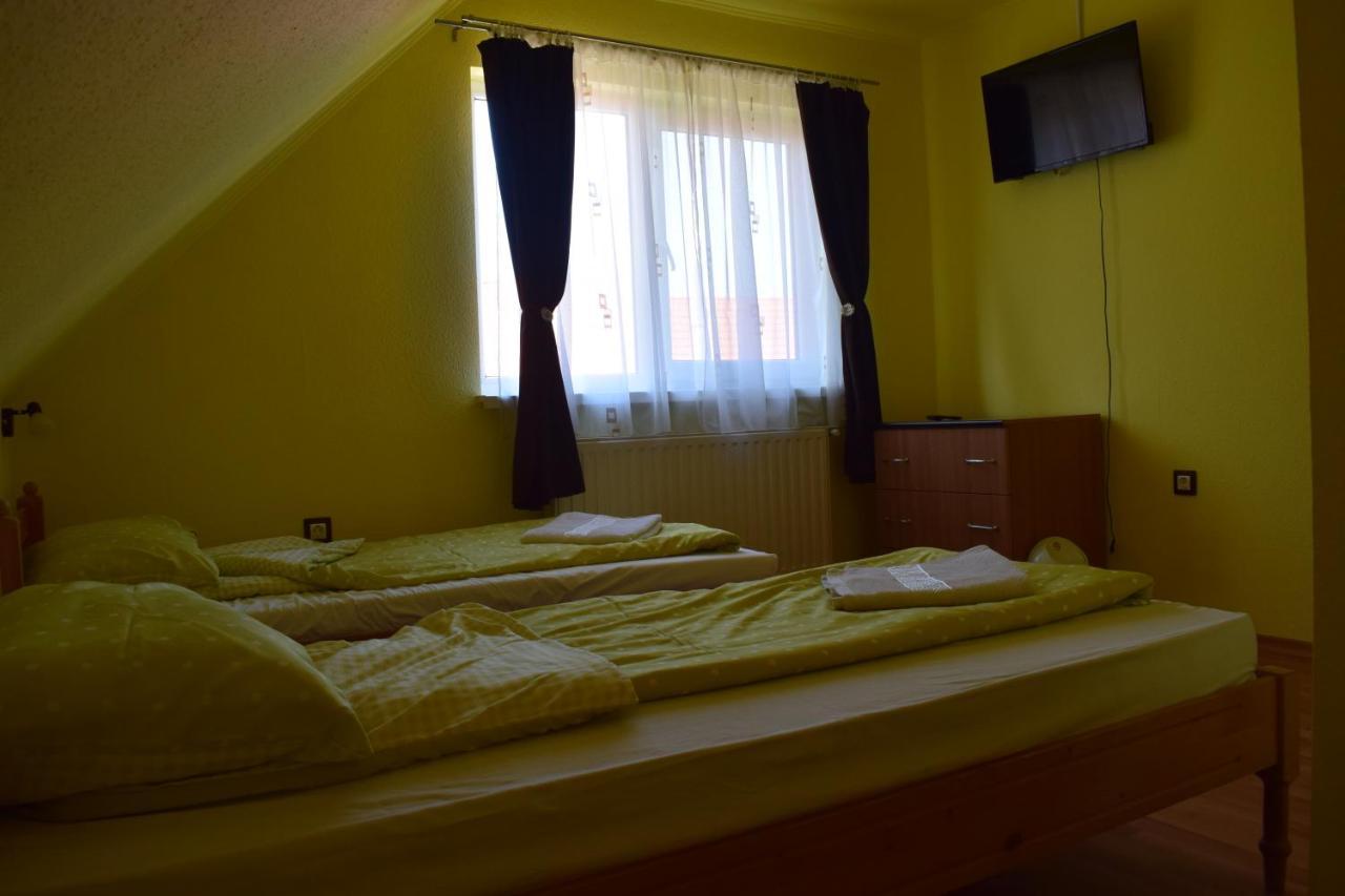 Gamma Guest House เปรอิด ภายนอก รูปภาพ