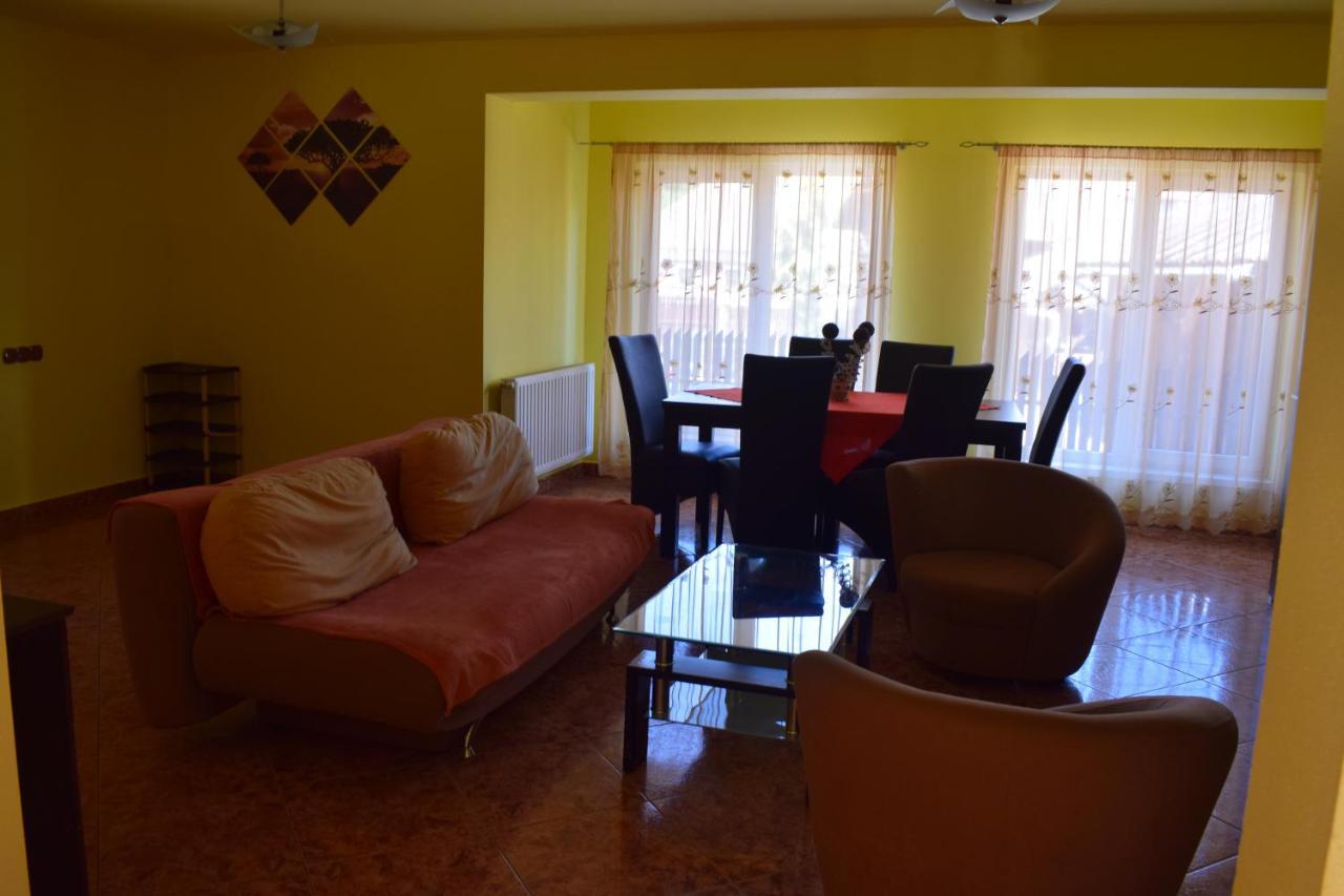 Gamma Guest House เปรอิด ภายนอก รูปภาพ