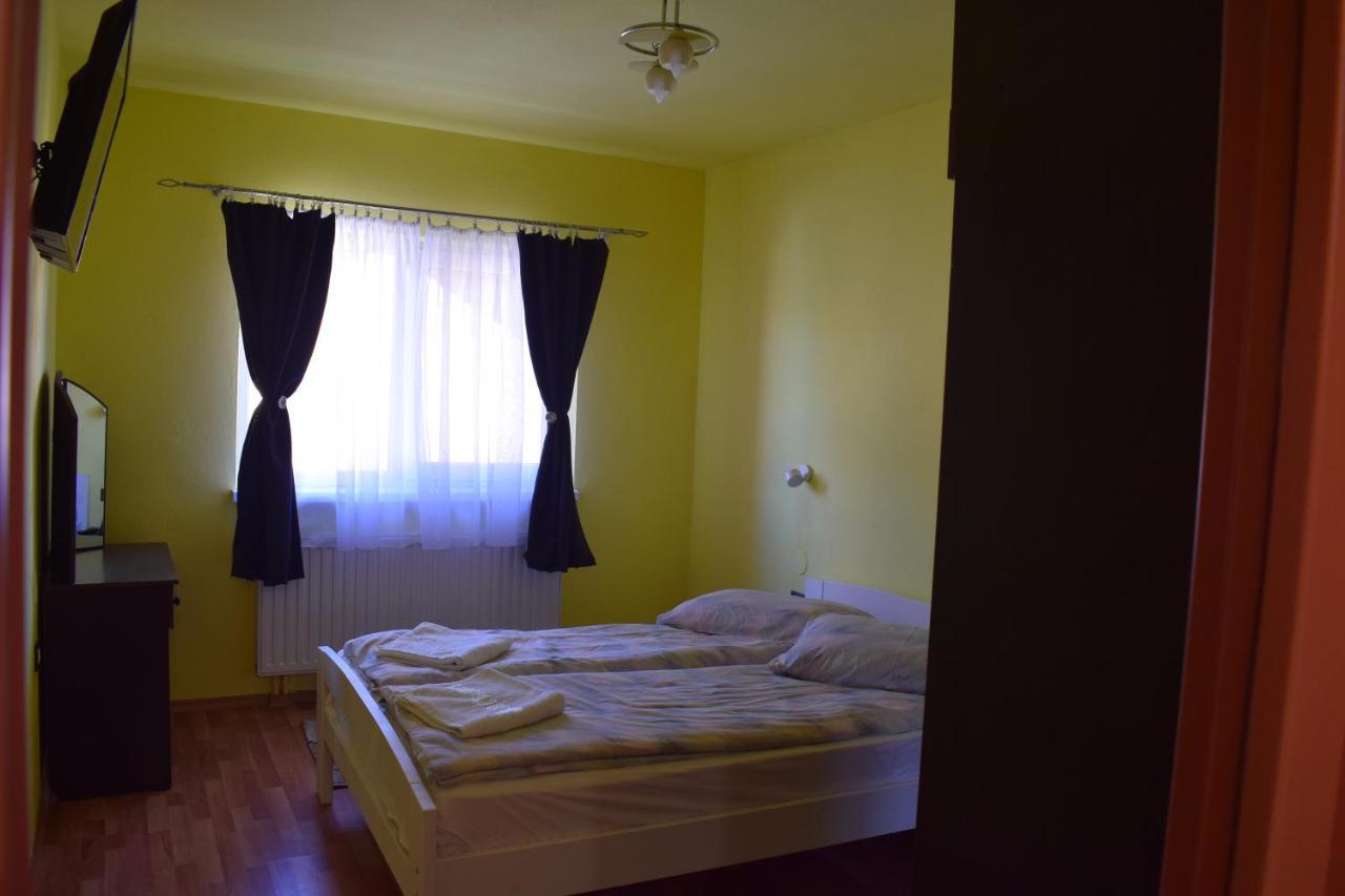Gamma Guest House เปรอิด ภายนอก รูปภาพ